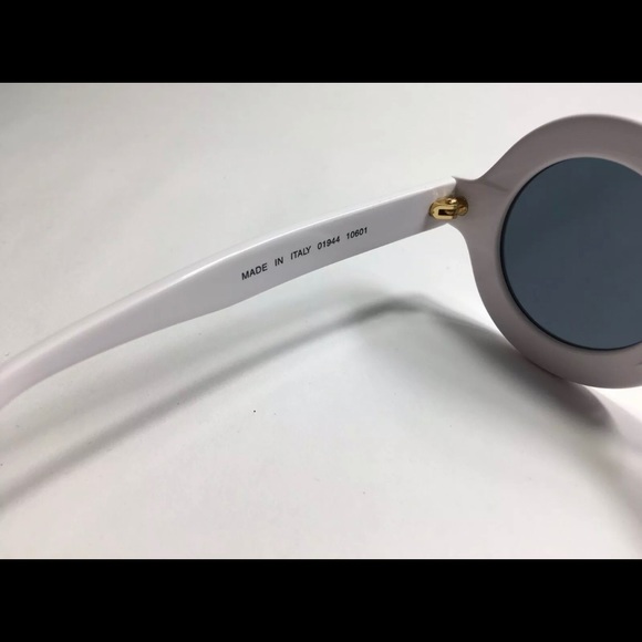 Chanel Paris White 1993 Runaway Sunglasses - Picture 5 of 8